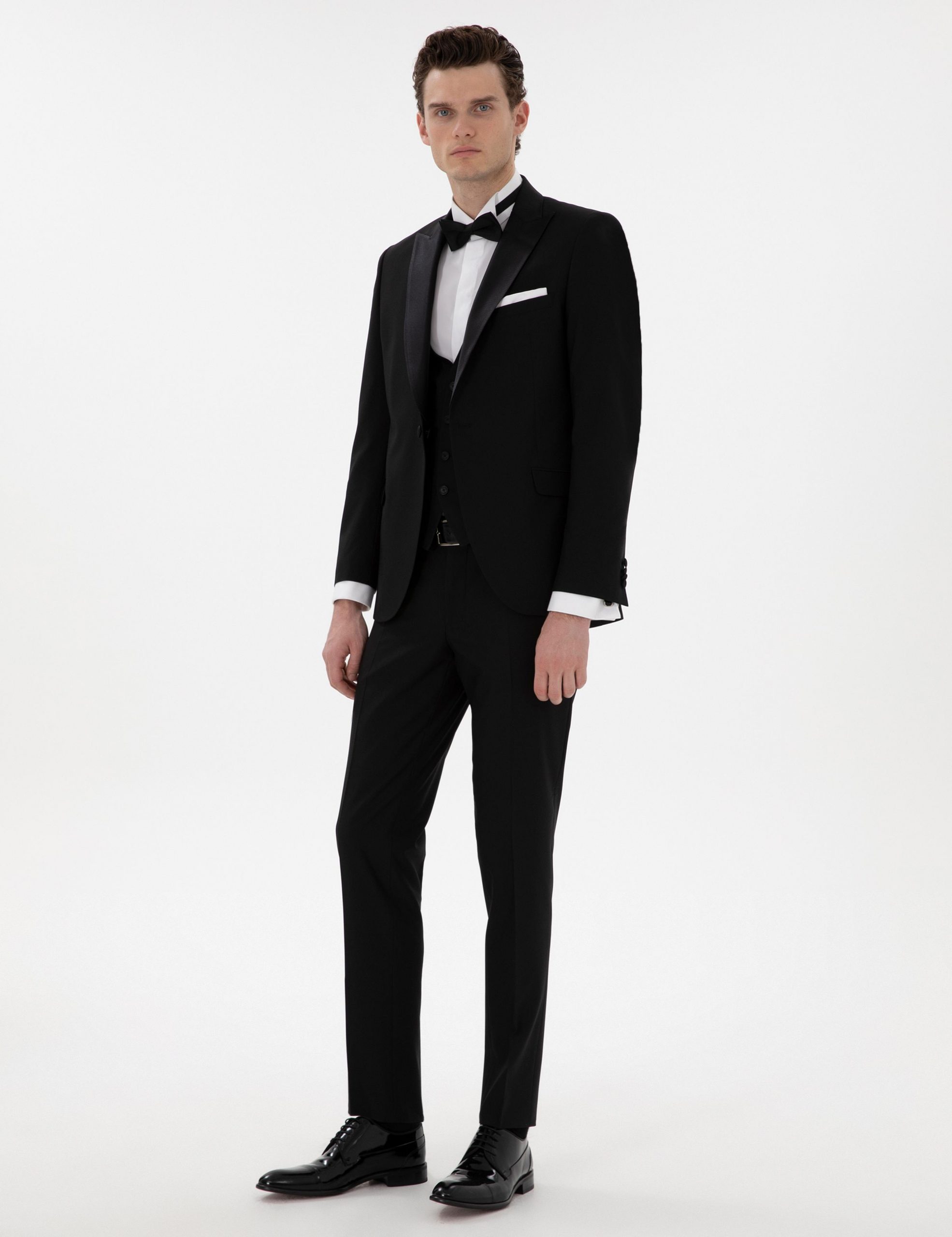 کت و شلوار مردانه مشکی پیرکاردین - فروشگاه لباس شهرمون