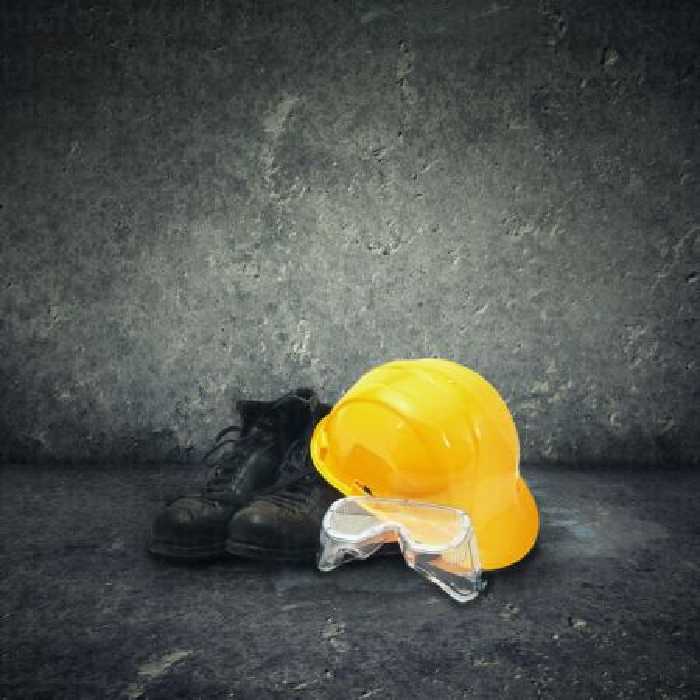خرید و دانلود عکس تجهیزات ایمنی برای تبلیغات صنعتی | پیک فاکس | Pic Fox