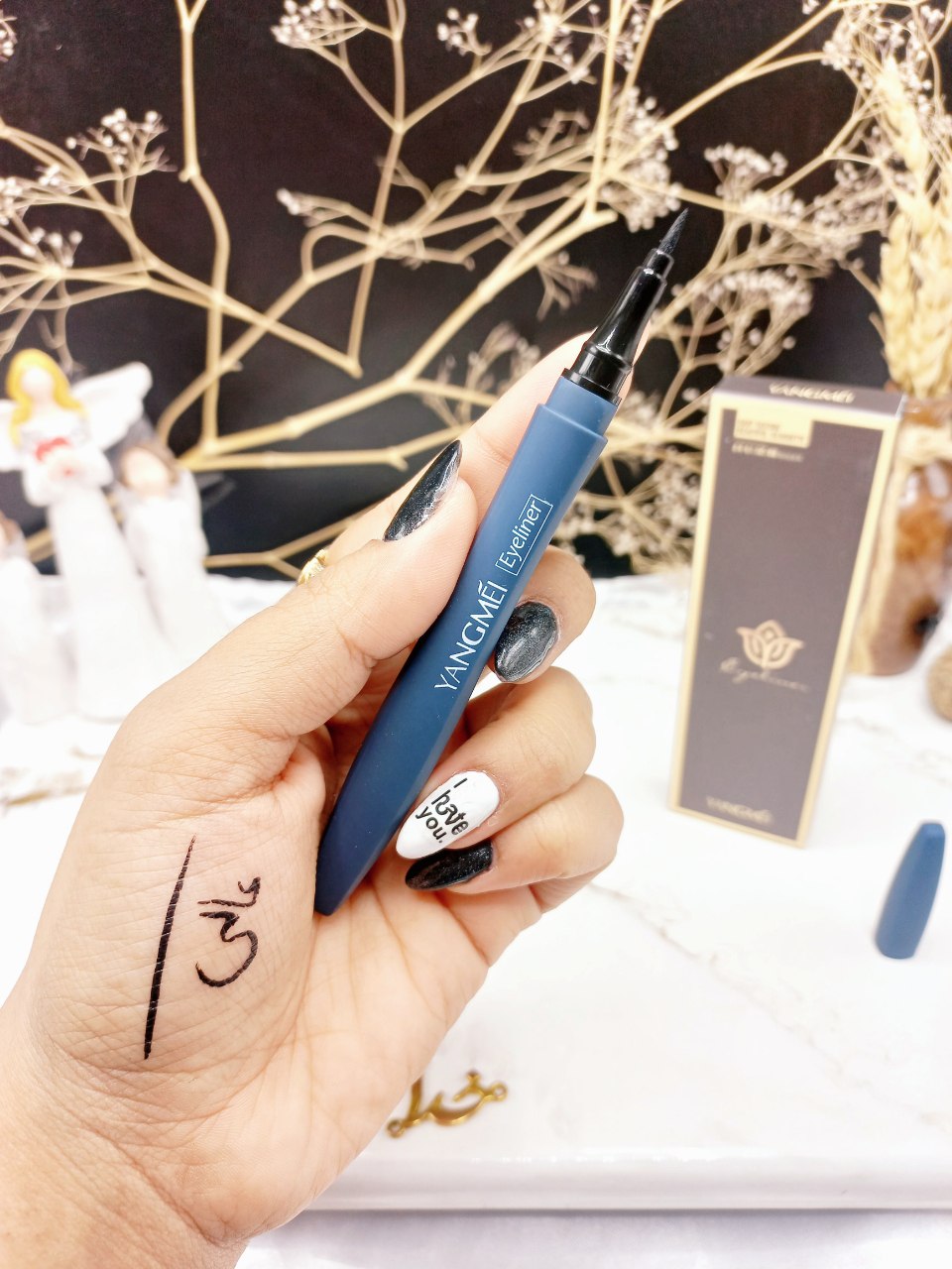 خط چشم مشکی ماژیکی یانگمی YANGMEI کد YM9056