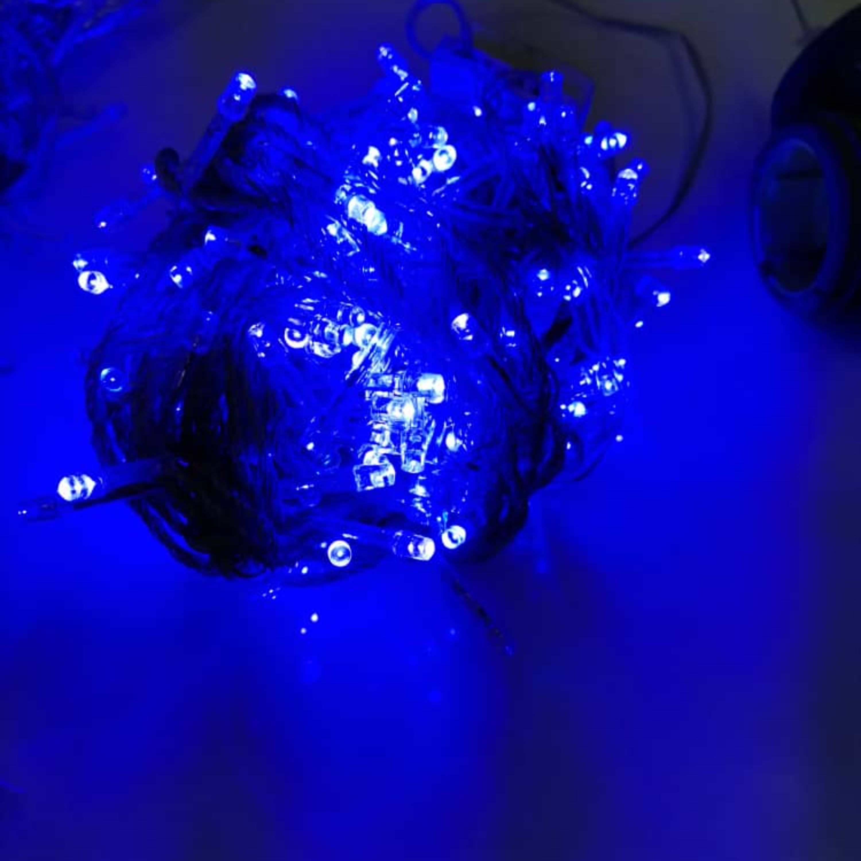 ریسه ال ای دی تک رنگ ( آبی رنگ) 20 متری