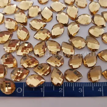 سنگ تزئینی اشک طلایی