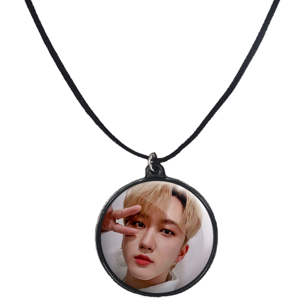 گردنبند پرمانه طرح straykids کد pmb.12234 مدل دو طرفه