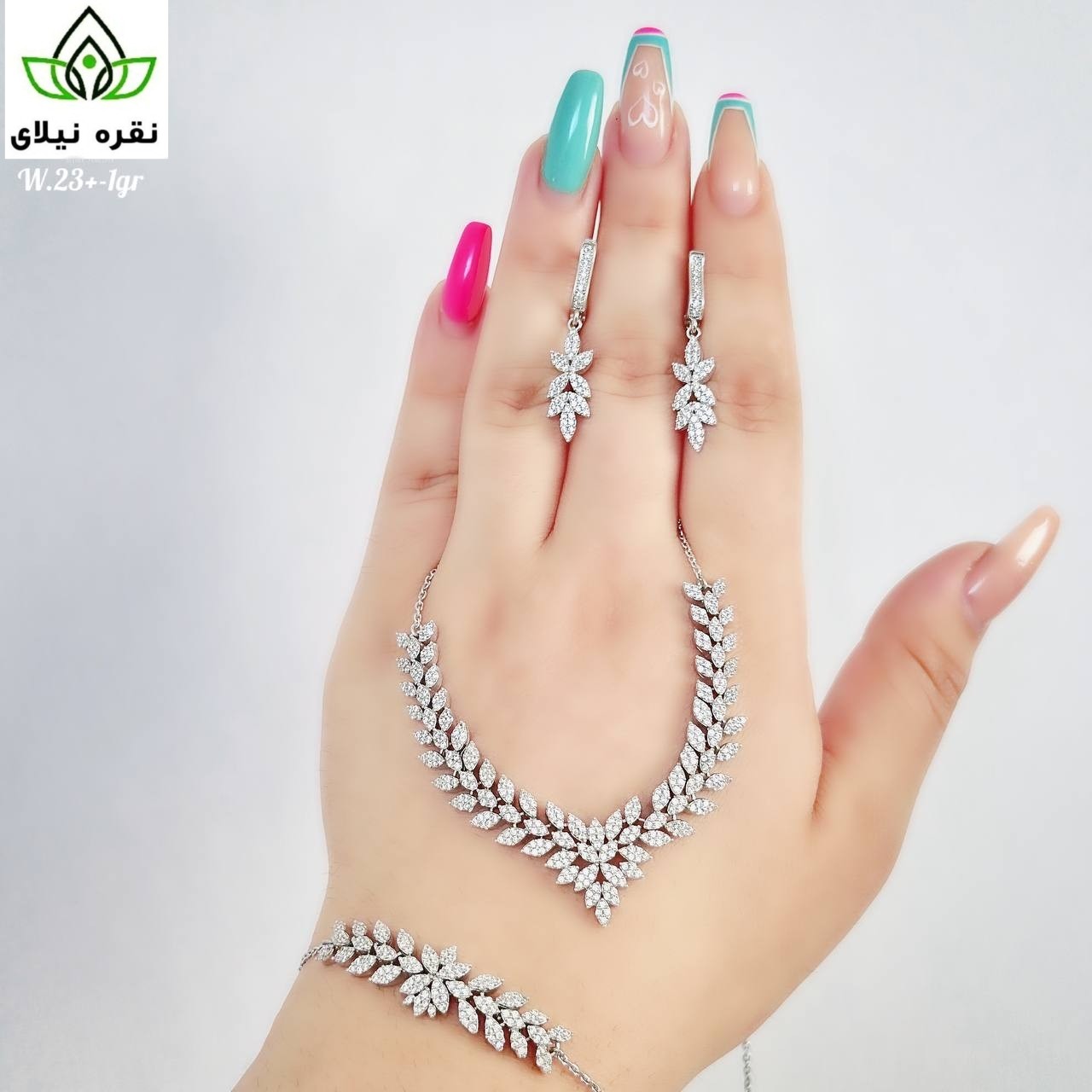  سرویس نقره  با آبکاری طلا سفید 
شیک و مجلسی و ظریف
نازلترین قیمت

ارسال رایگان  به سرتاسر کشور
با ارائه فاکتور معتبر