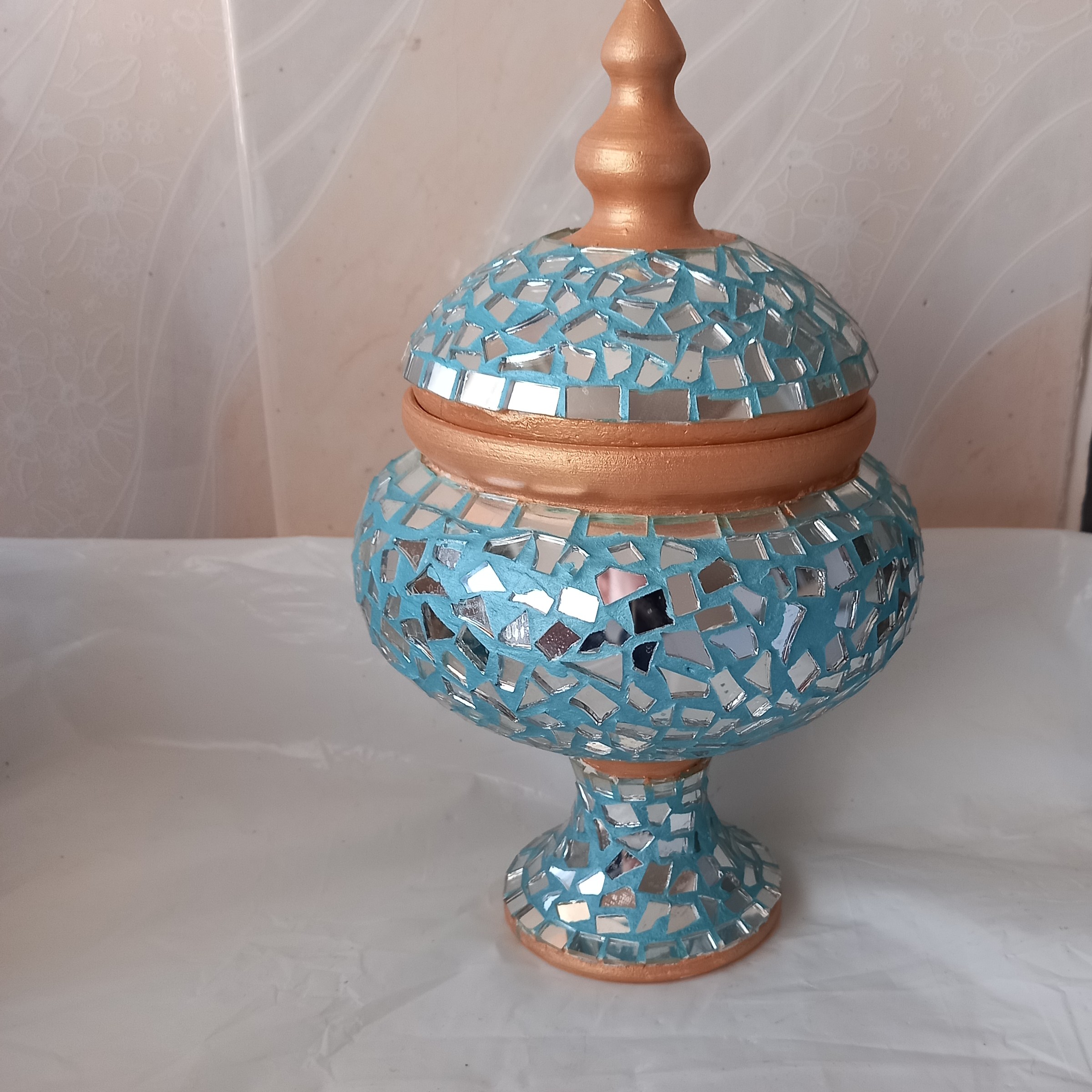 جاشکلاتی آینه کاری شده