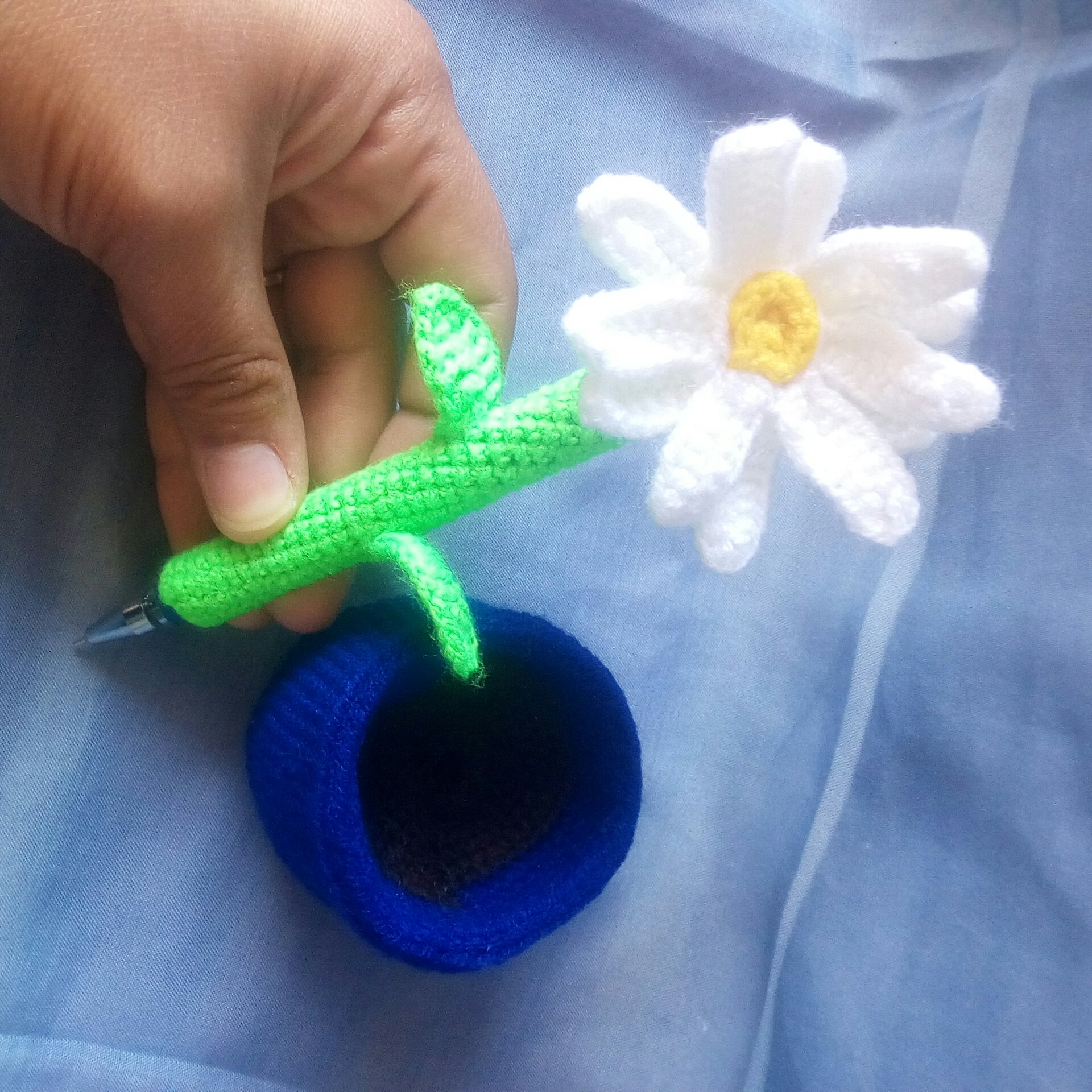 جاخودکاری گل داوودی بافتنی