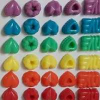 قالب یخ میکس عمق هر خونه 2 سانت و قطر هر خونه حدودا/5 تا4 سانت برای یخ هایی تزیینی و ژله پزیرایی