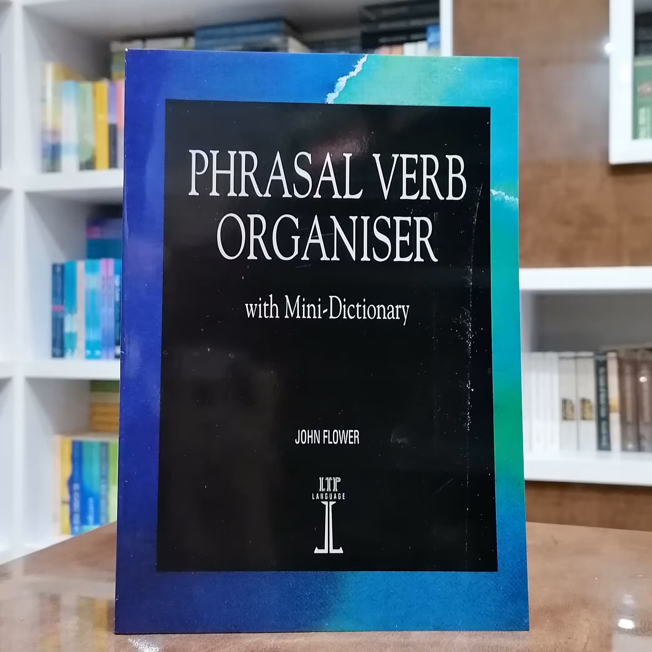 کتاب Phrasal verb Organiser 