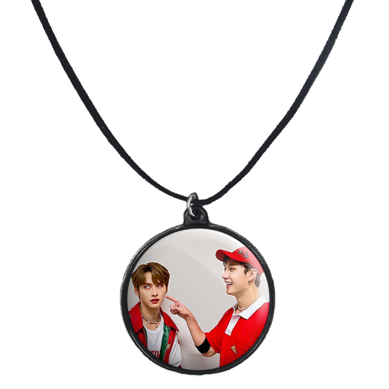 گردنبند پرمانه طرح straykids کد pmb.12311 مدل دو طرفه