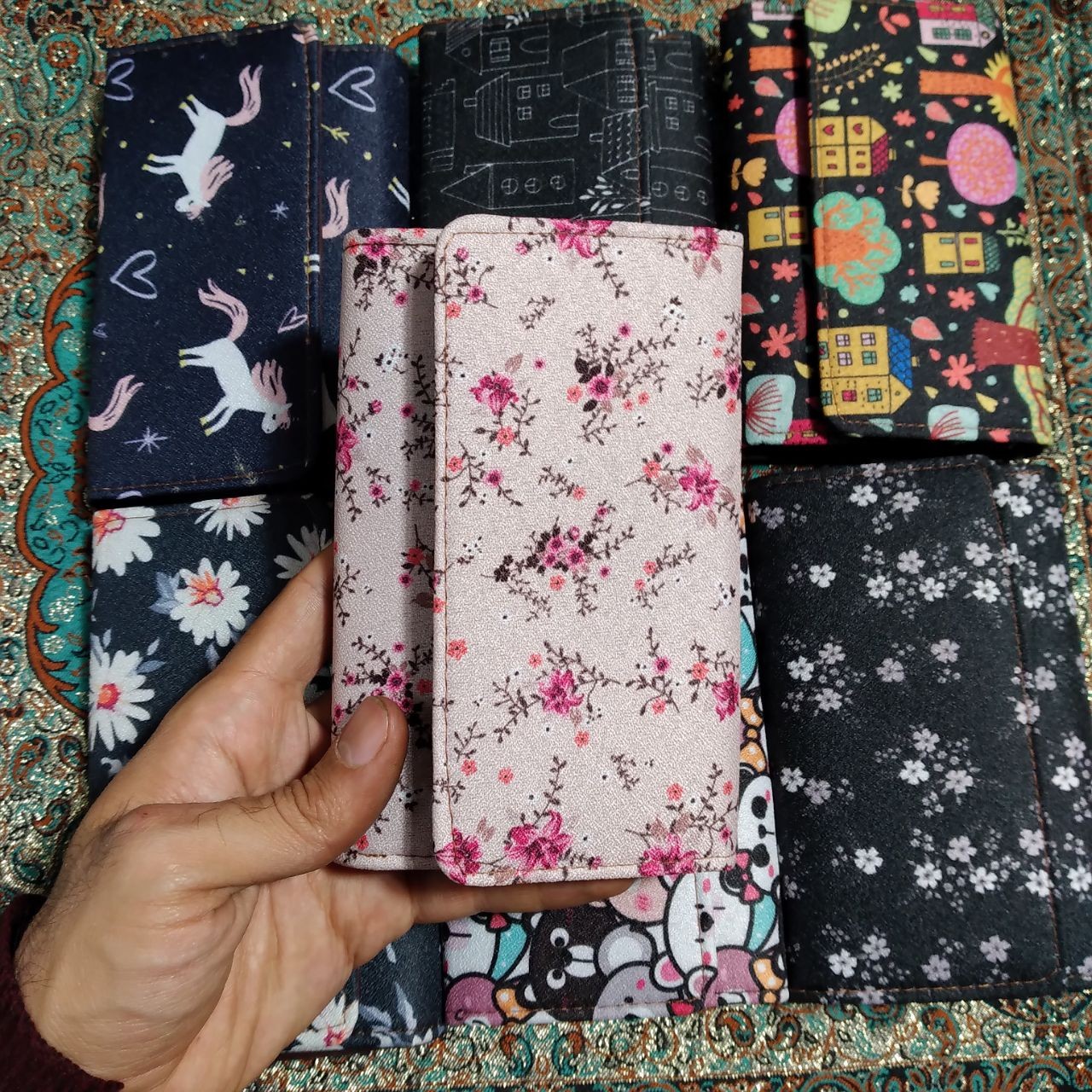 کیف پول زیبا در طرح های متنوع 