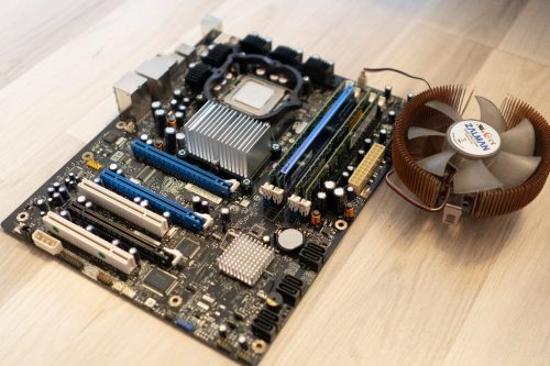 باندل خاص و کمیاب INTEL X48 به همراه QX9650 و 16 گیگ رم