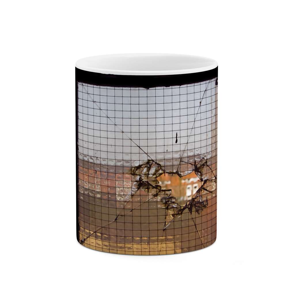 ماگ طرح شیشه شکسته مدل mgs05287