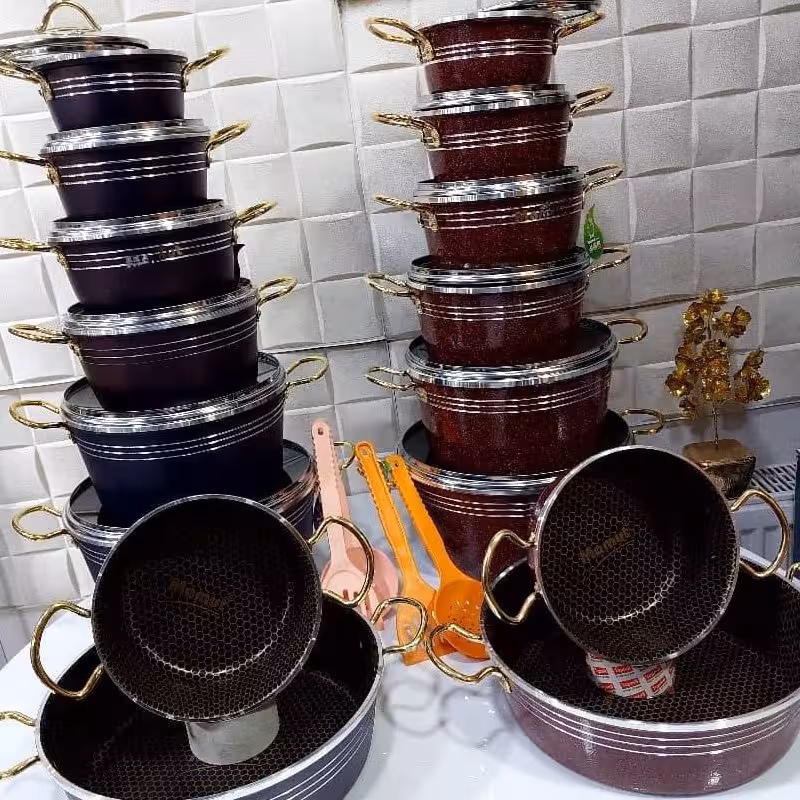 فورج ماموت مدل جدید سرویس های 16پارچه زنبوری کف طرح دار طرح چدن دسته طلایی باکیفیت علی 