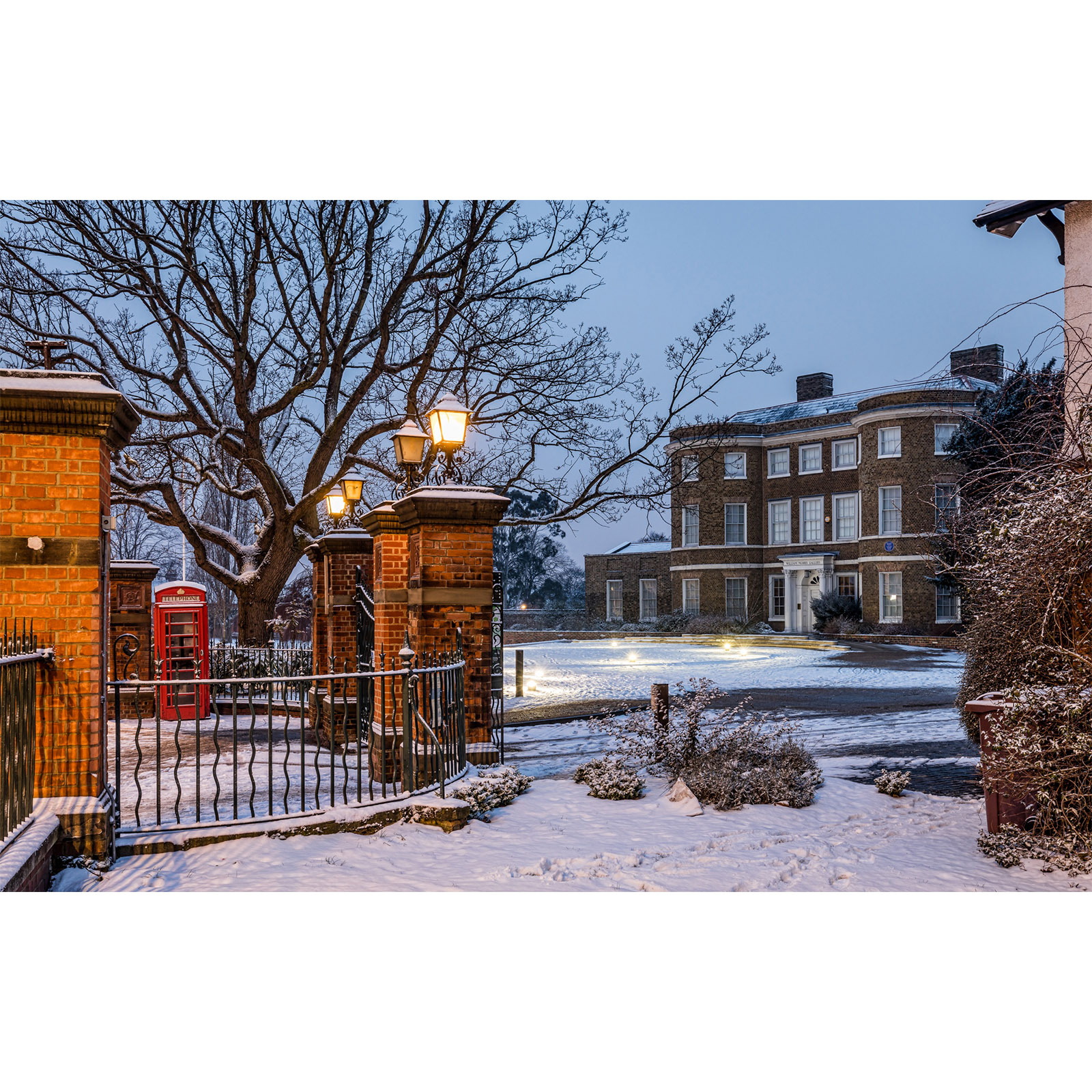 تابلو شاسی مدل مناظر زمستانی لندن کد 136