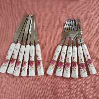 کارد و چنگال  12 عددی دسته سرامیکی مارک یونیک لایف6 عدد چنگال و 6 عدد کارد (رنگ قرمز )   