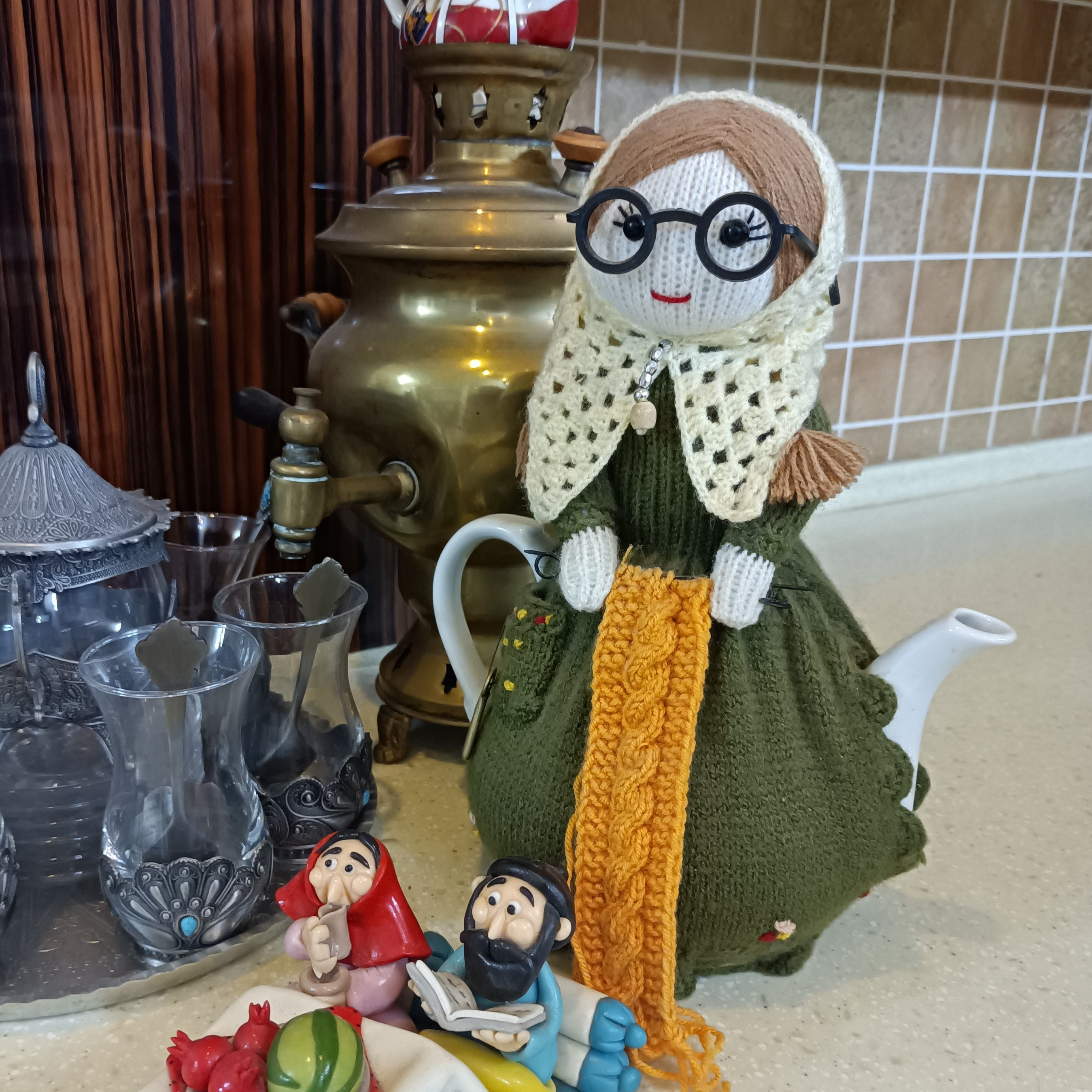 روقوری  بافتنی طرح پیرزن دستباف