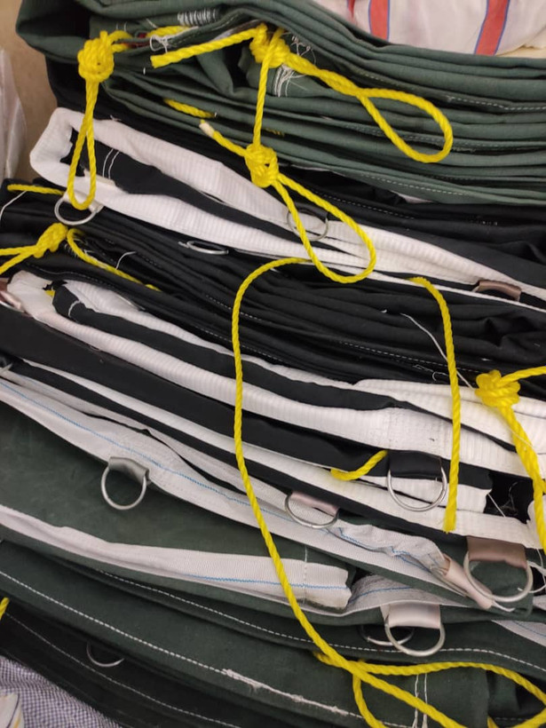 چادر نیسان چادر برزنتی روباری وانت و نیسان 3در4