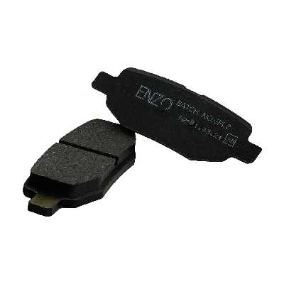 لنت ترمز جلو انزو کد 052 مناسب برای ام وی ام 530 به همراه لنت ترمز عقب