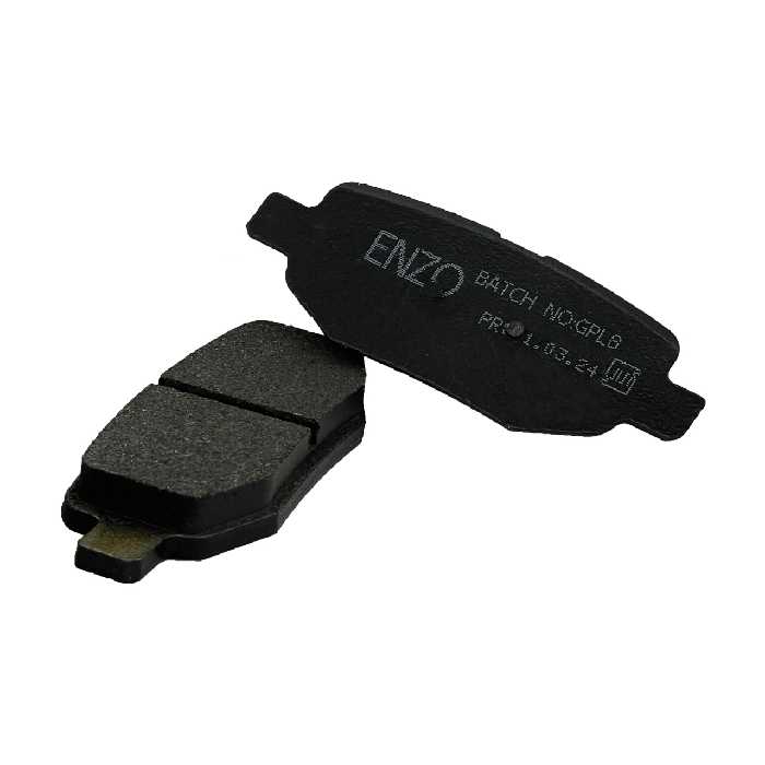 لنت ترمز جلو انزو کد 052 مناسب برای ام وی ام 530 به همراه لنت ترمز عقب