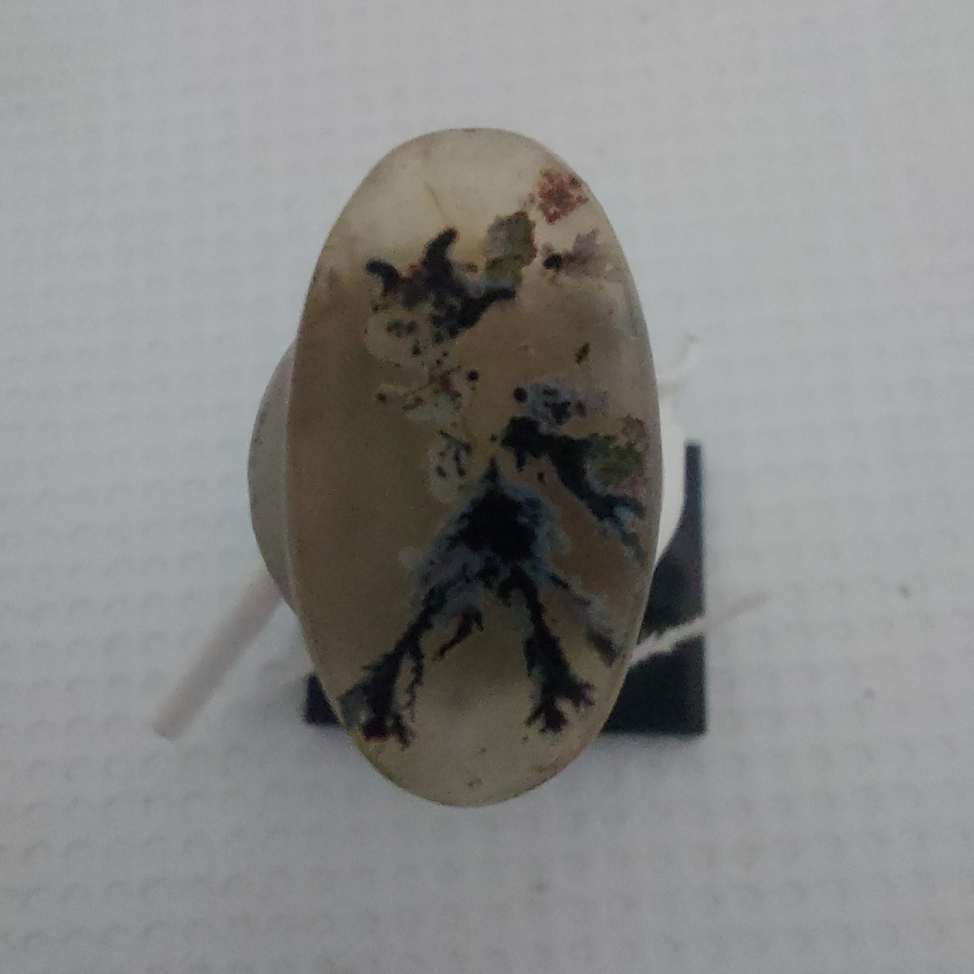 نگین شجربا طرح عروسکی معدنی و طبیعی 