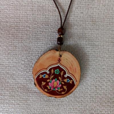 گردن‌آویز چوبی، طرح تذهیب