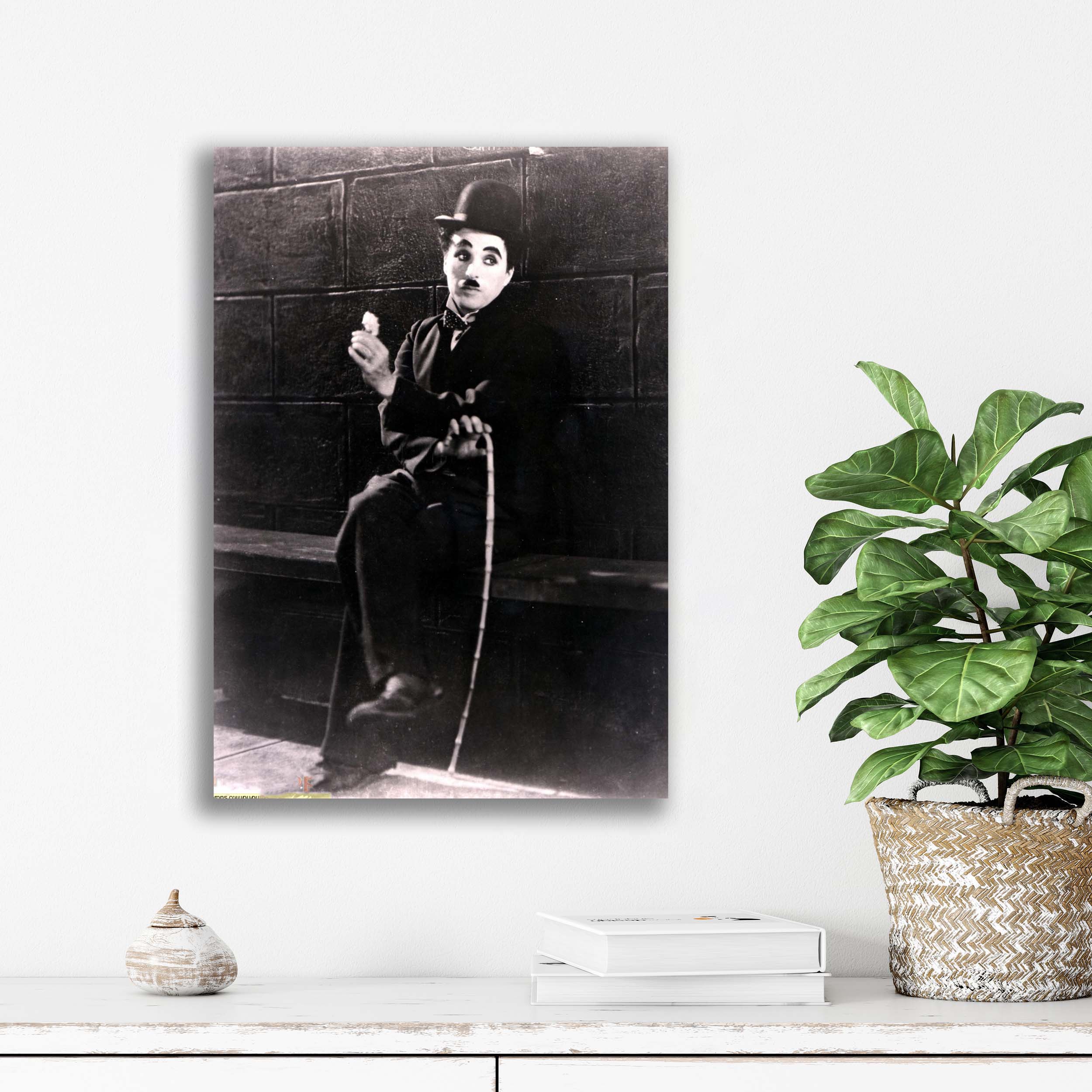 تابلو شاسی آتریسا مدل چارلی چاپلینCharles Chaplin