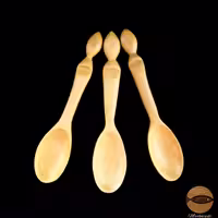قاشق چوبی ماهی مناسب ادویه 