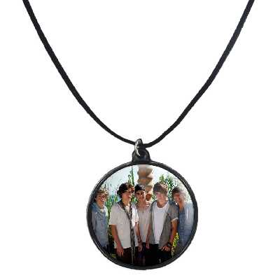 گردنبند پرمانه طرح One Direction کد pmb.13613 مدل دو طرفه