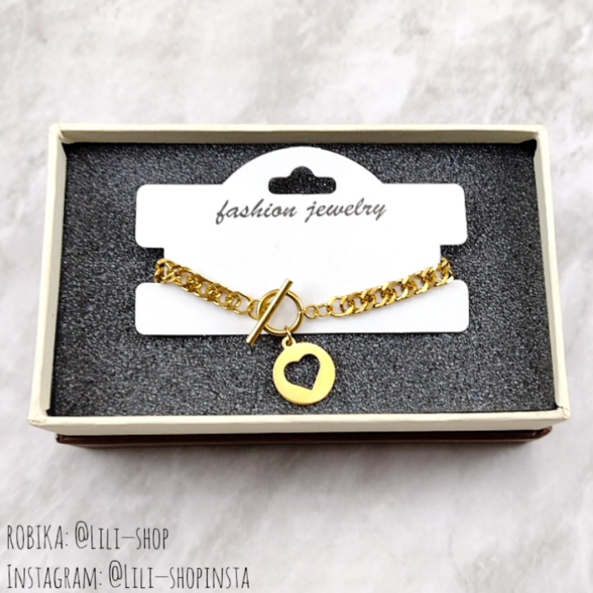 دستبند کارتیر قلب طلایی (رنگ ثابت)