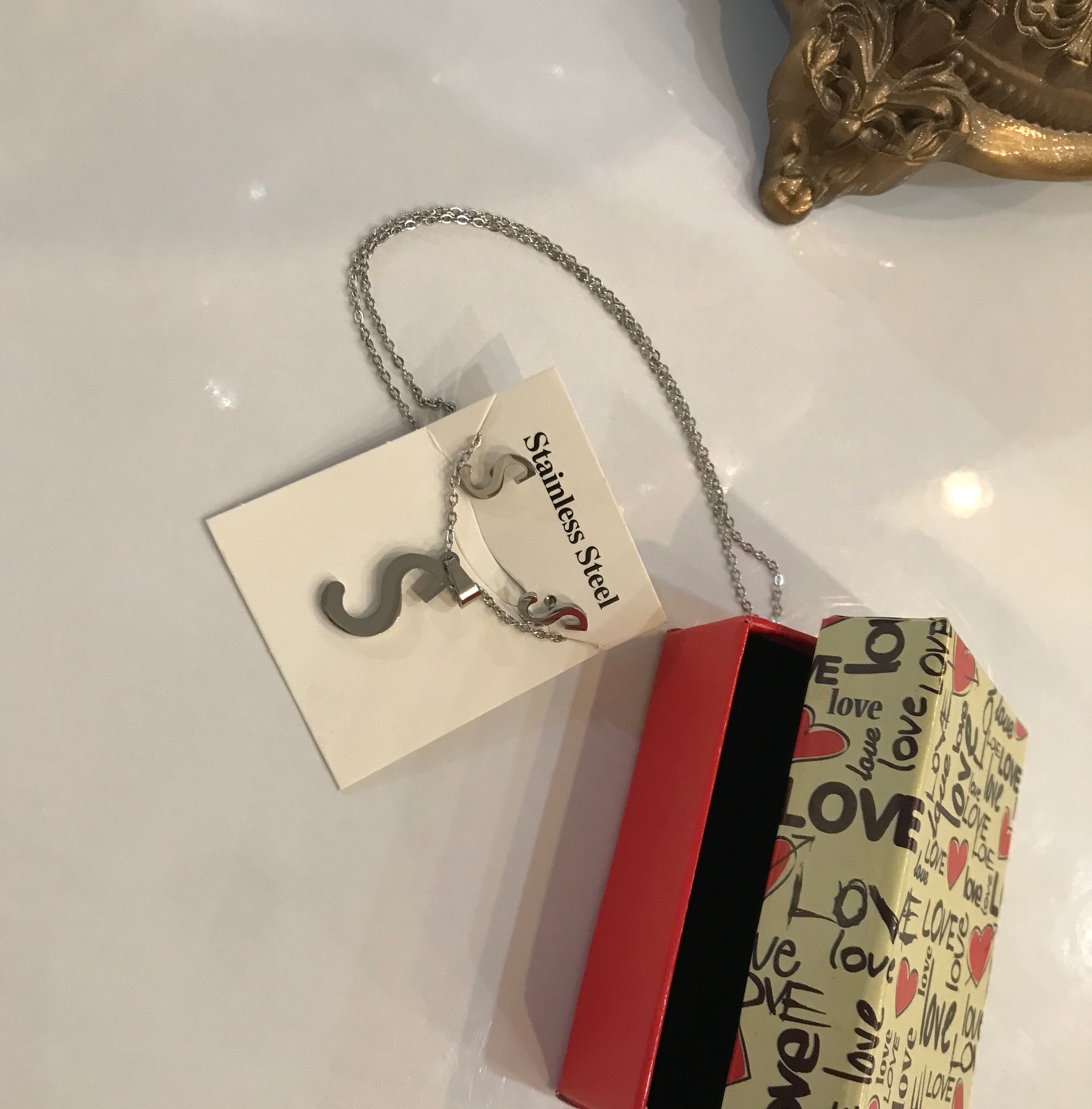 نیمست استیل حرف s نقره ای رنگ ثابت ضدحساسیت