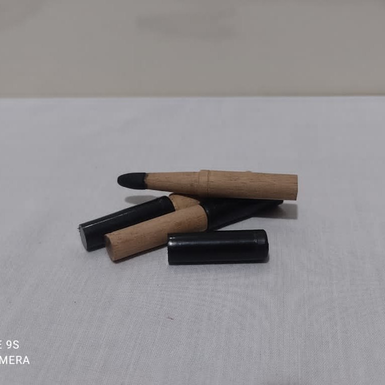 سرمه مدادیمشکیارایشی و چشم ابرو