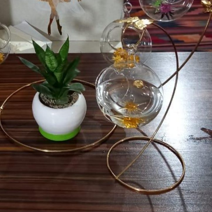 حباب و پایه طلایی (پس کرایه)
