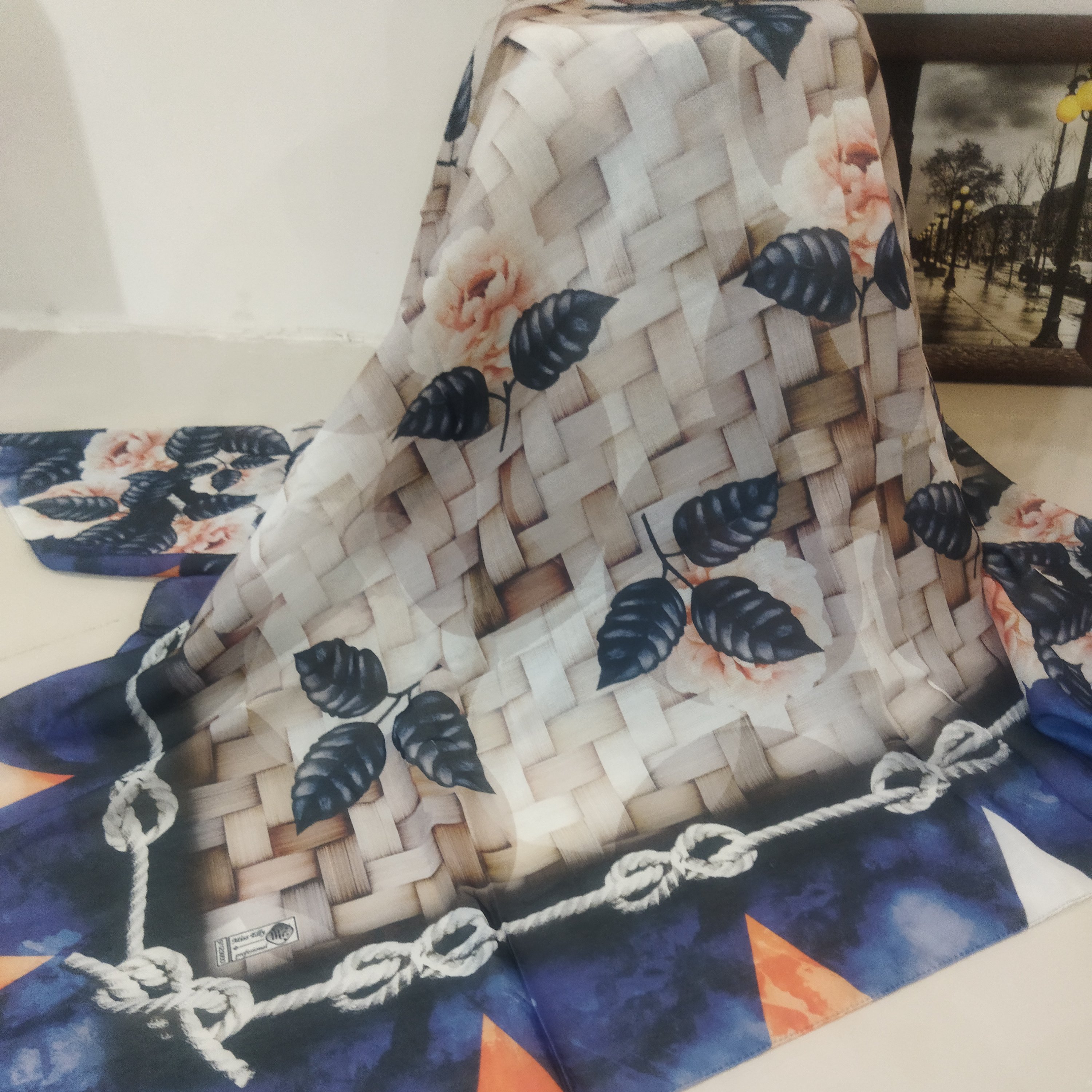  حراج روسری نخی ویژه روز مادر دور دوخت زنانه و دخترانه سایز 120