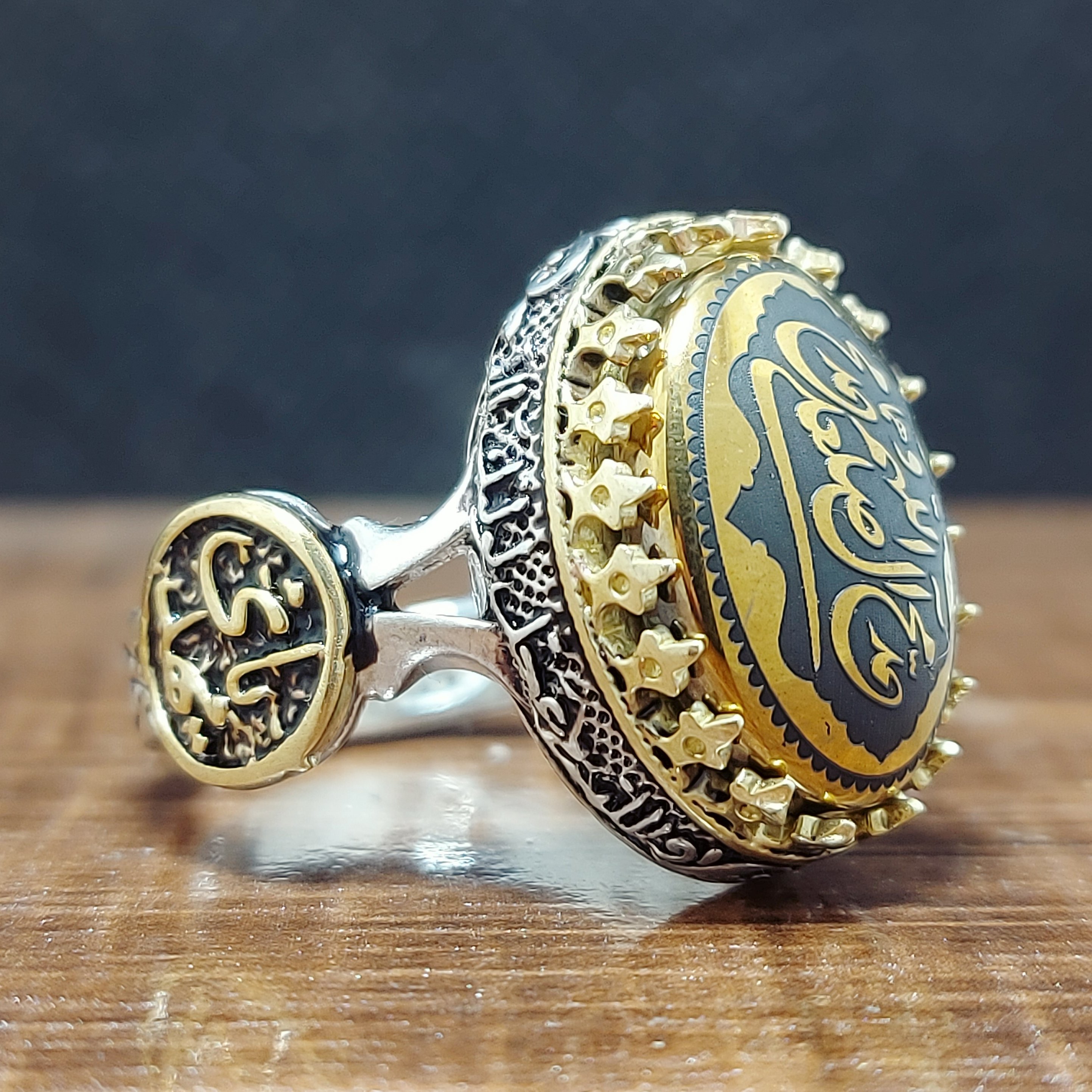 انگشتر نقره شیک مردانه عیار 925 با نگین حدید ذکر صلوات اصلی و معدنی