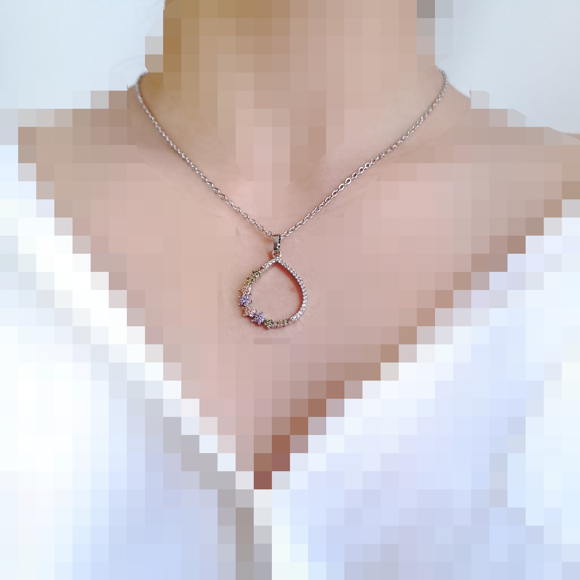گردنبند اشک گل دار فول نگین نقره ای