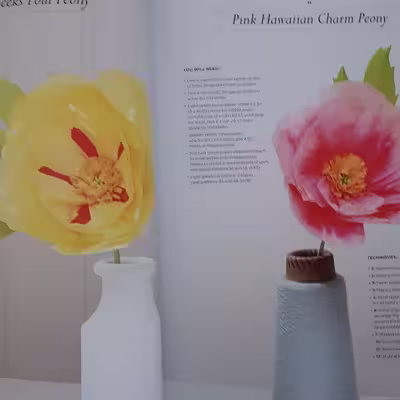 كتاب 100 Simple Paper Flowers اثر Kelsey Elam انتشارات Ivy 