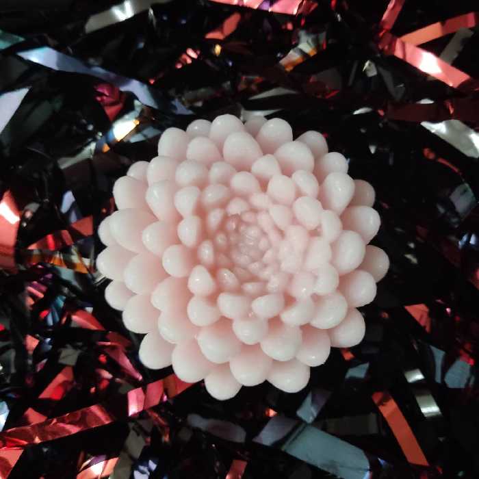 شمع مدل گل داوودی کد 001