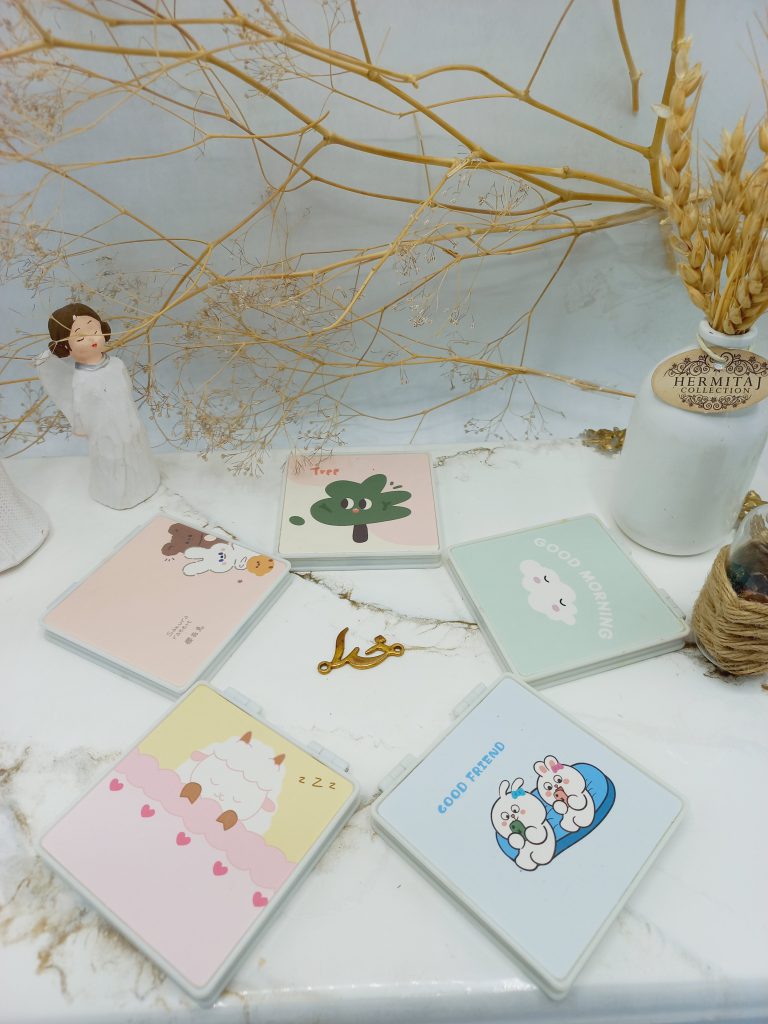 آینه جیبی حالت نرمال و زوم دار مربع ای کد 2015