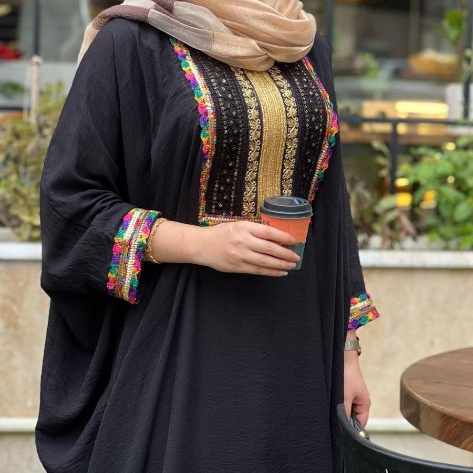 ماکسی عبایی مدل نسترن با پارچه ابرو بادی درجه یک خرج کار هندی نوار طلایی