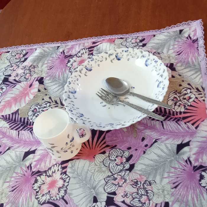 سفره پارچه ای نوار دوزی 