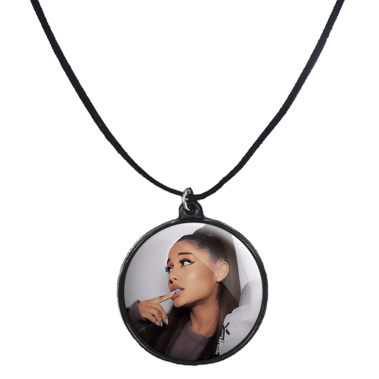 گردنبند پرمانه طرح آریانا گرانده کد pmb.7790 مدل دو طرفه