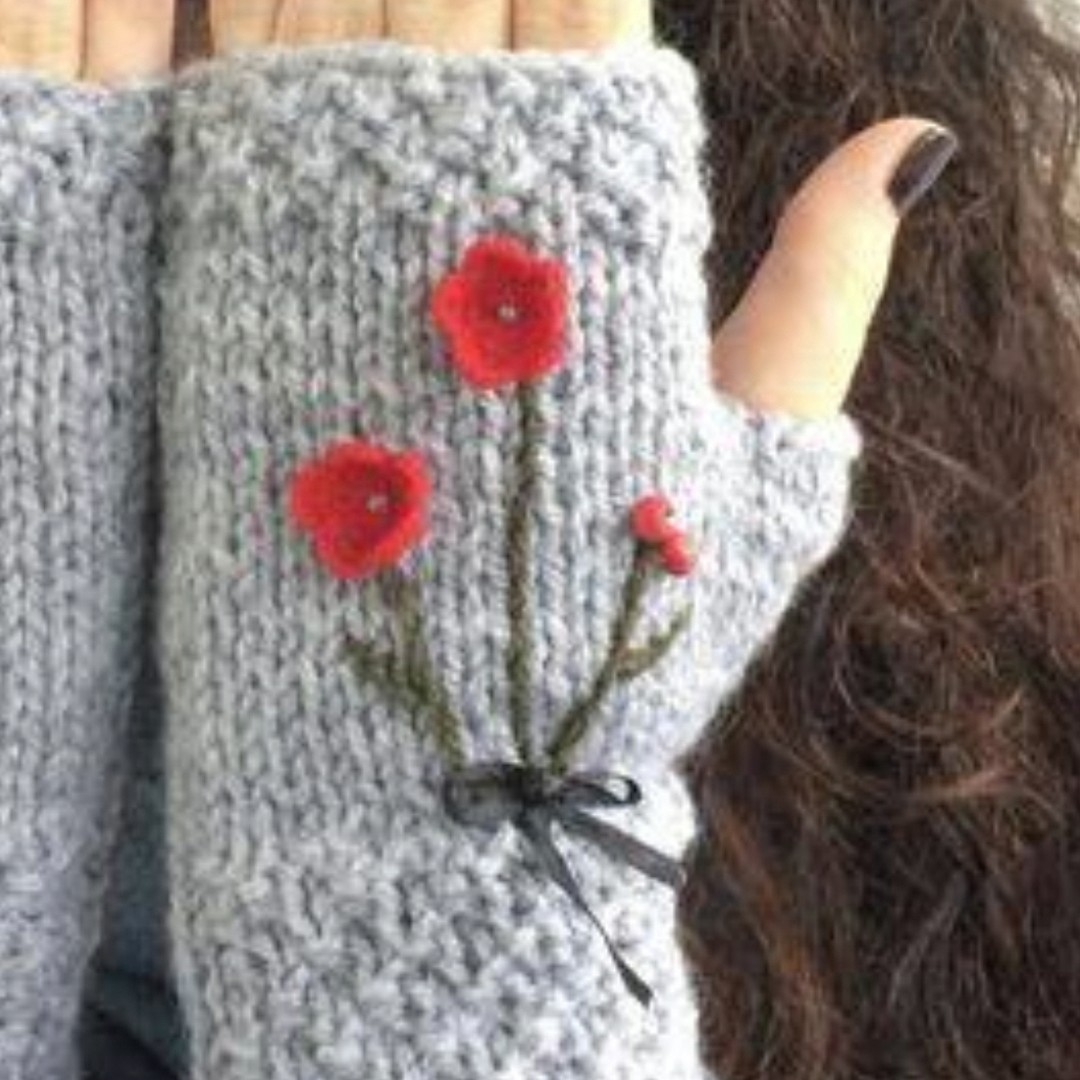 دستکش زنانه و دخترانه در رنگها و سایزهای دلخواه شما قابل سفارش ب صورت تکی و عمده