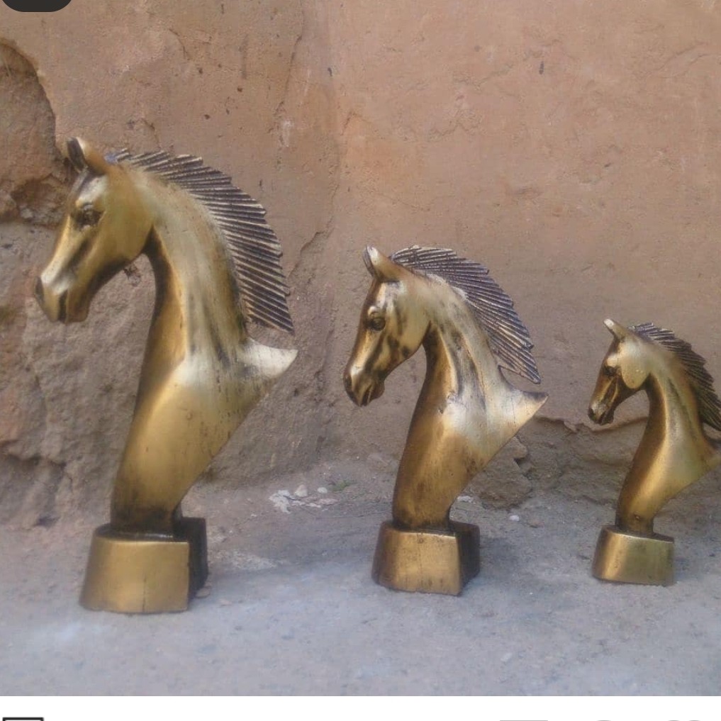 کله اسب سه تایی