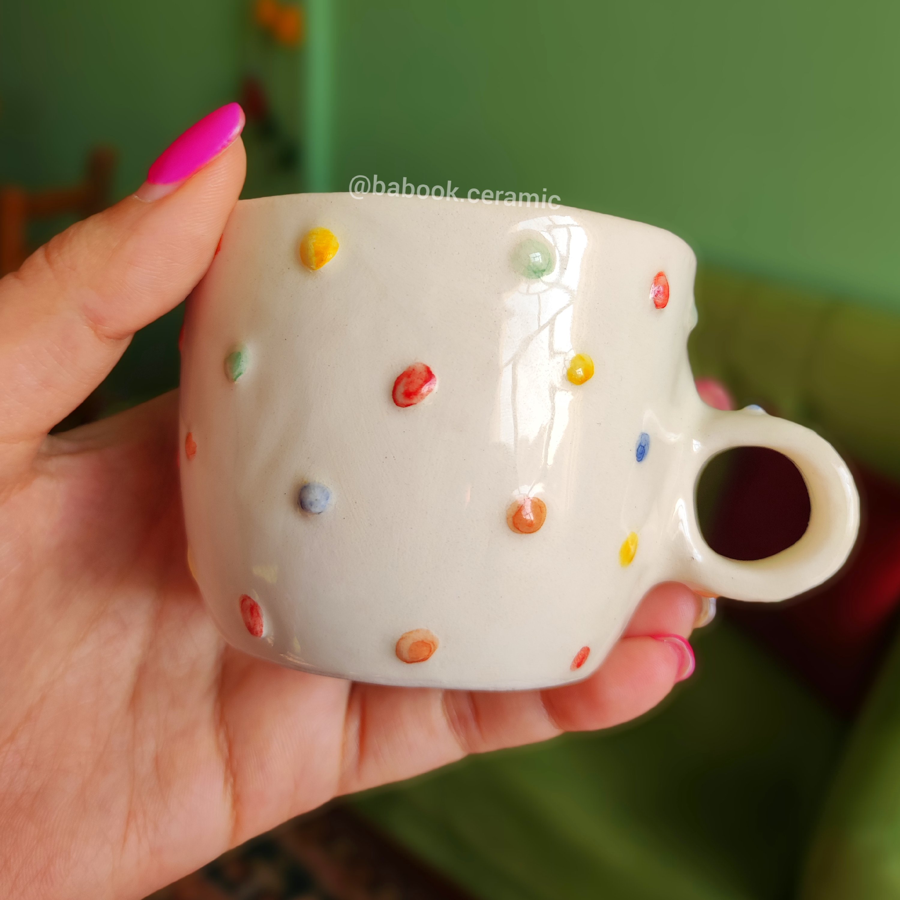 فنجان دستساز سرامیکی برجسته طرح اسمارتیز مناسب صرف چای و قهوه