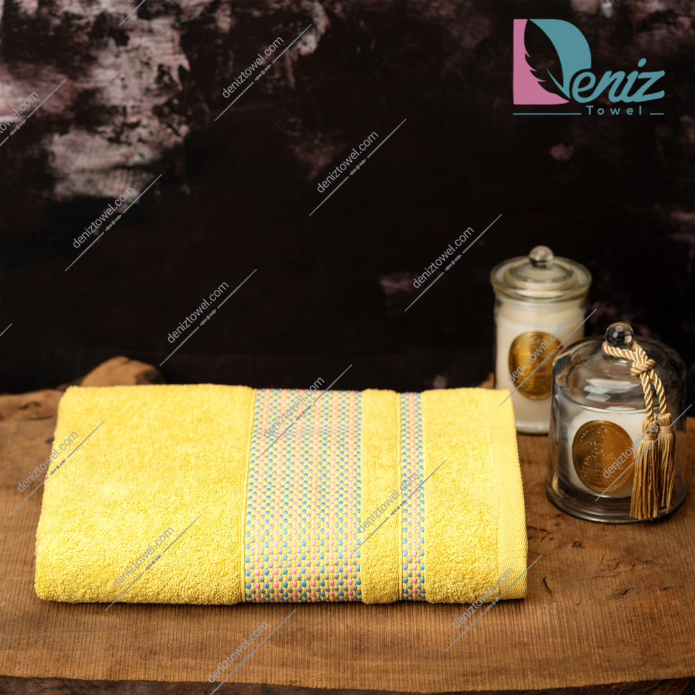 حوله استخری طرح حاشیه ژاکارد زرد