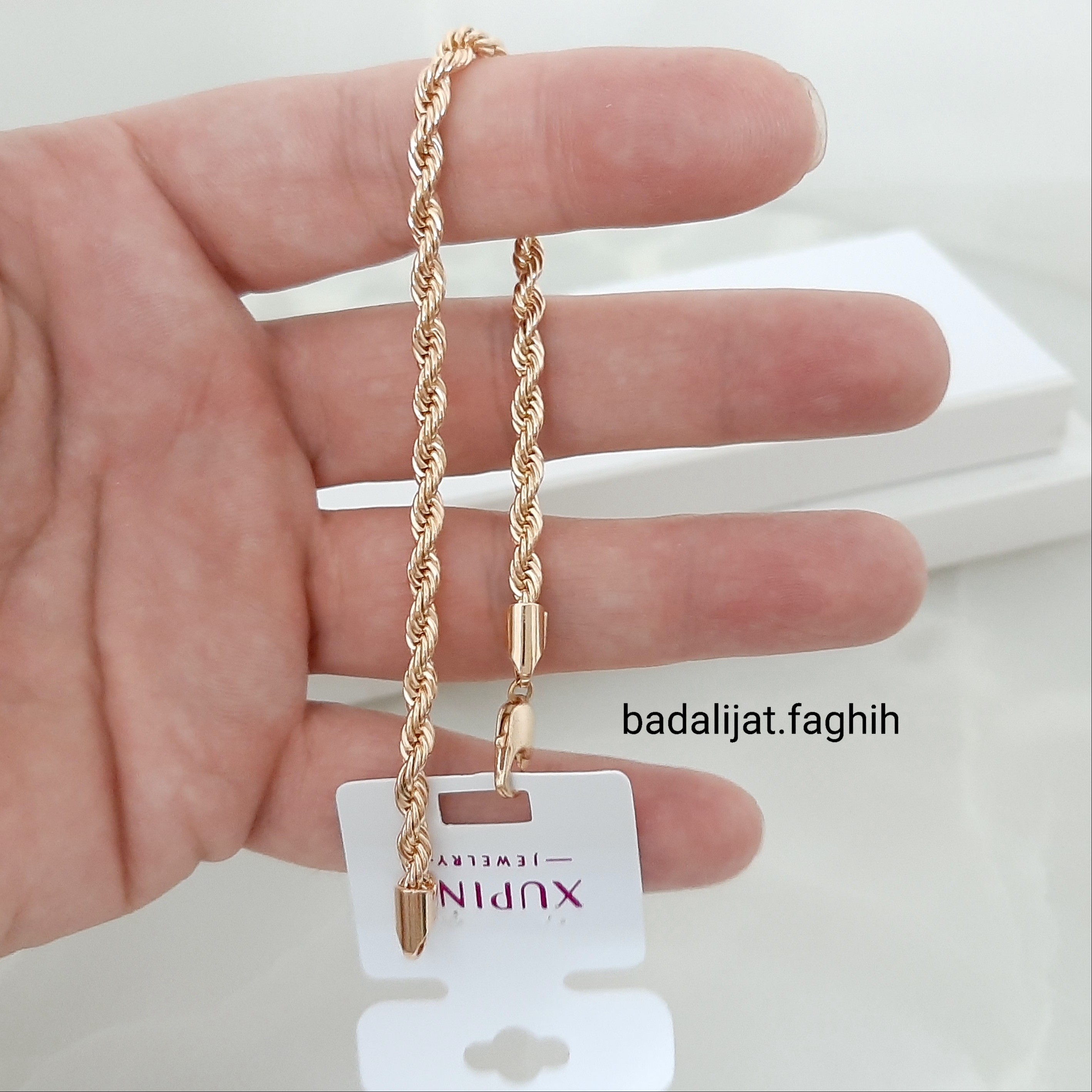 دستبند طنابی ژوپینگ کاملا رنگ ثابت آبکاری طلا شده و فوق العاده شیک لطفا ورق بزنید و توضیحات رو بخونید 
