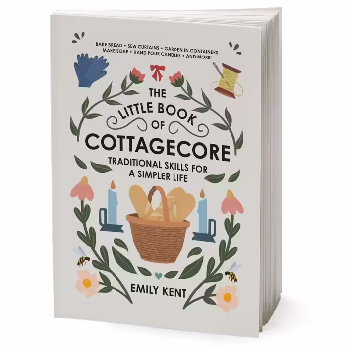 کتاب The Little Book of Cottagecore اثر Emily Kent انتشارات Simon &amp; Schuster, Inc