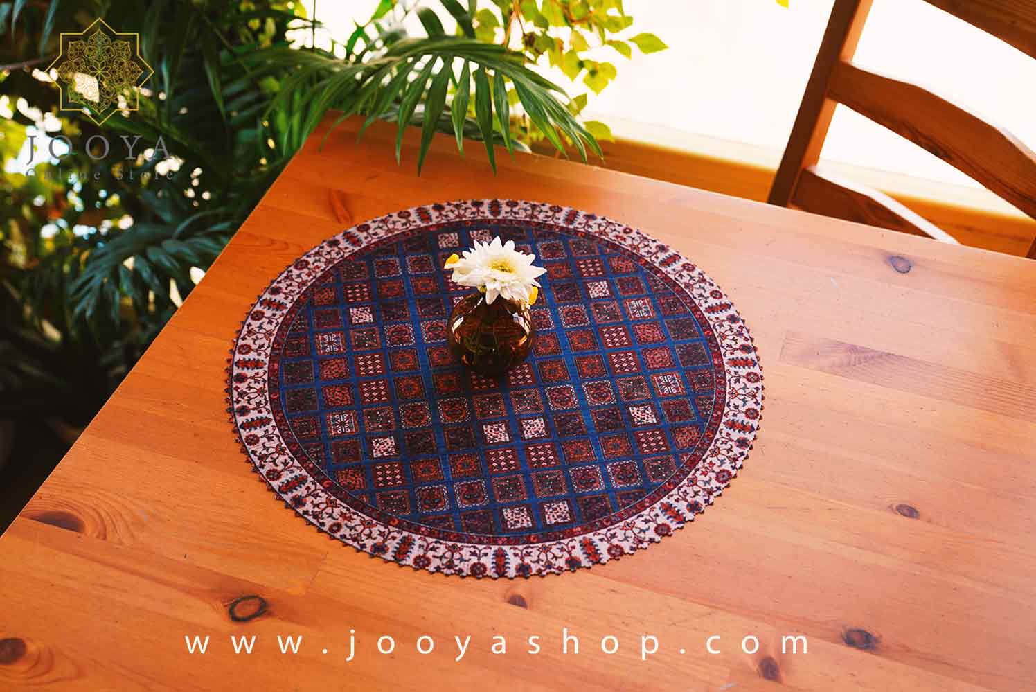 رومیزی گرد طرح پارلار