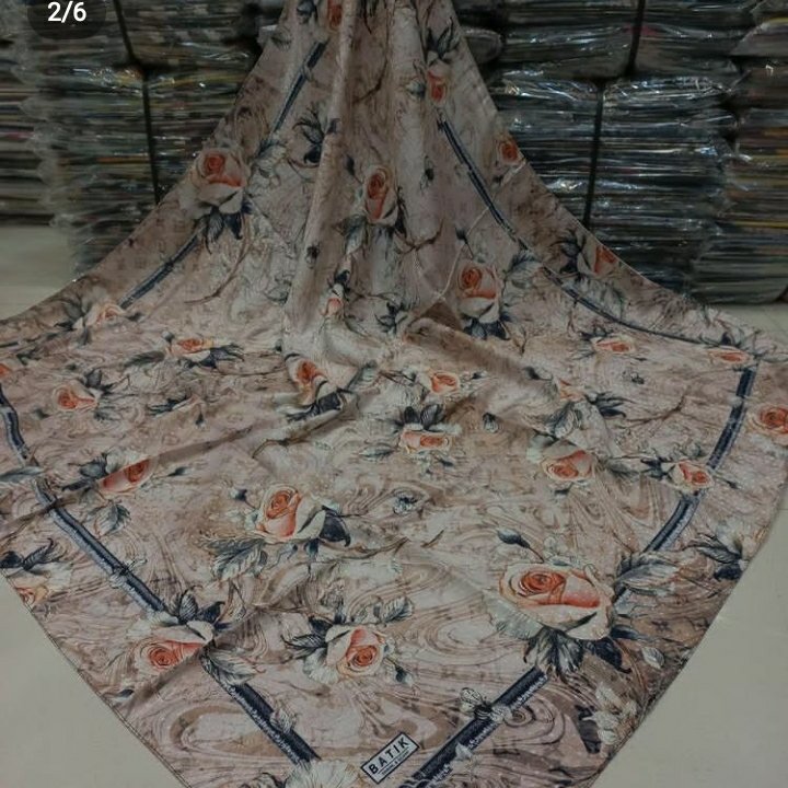 روسری قواره 120 نخی دور دوخت پارچه نگینی با رنگ بندی زییا