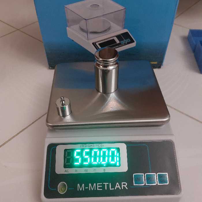 ترازو ده کیلو دقت یک دهم گرم