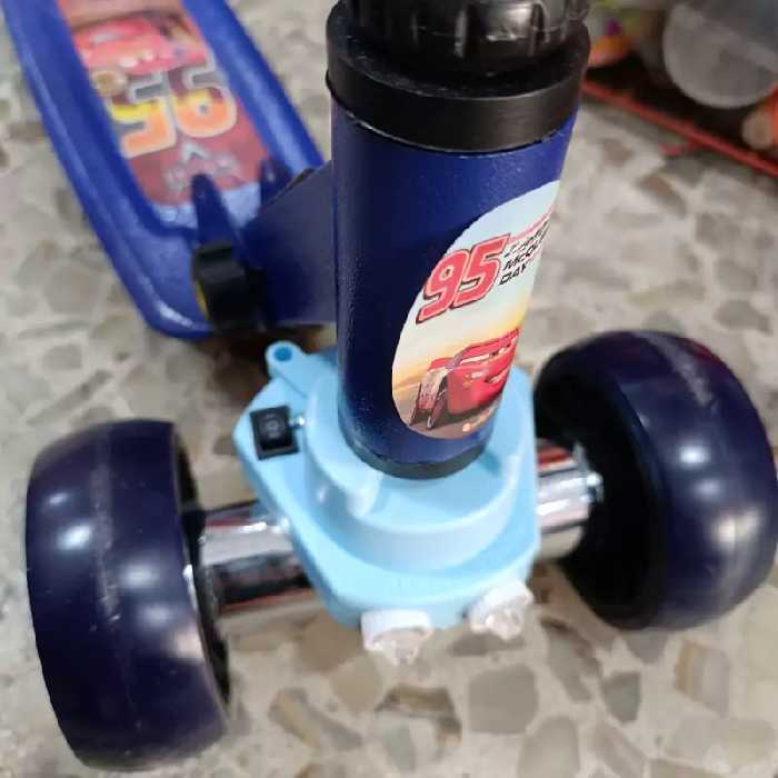 اسکوتر فلزی چراغ دار اسکوتر چهارچرخ اسکوتر تعادلی کفش اسکیت